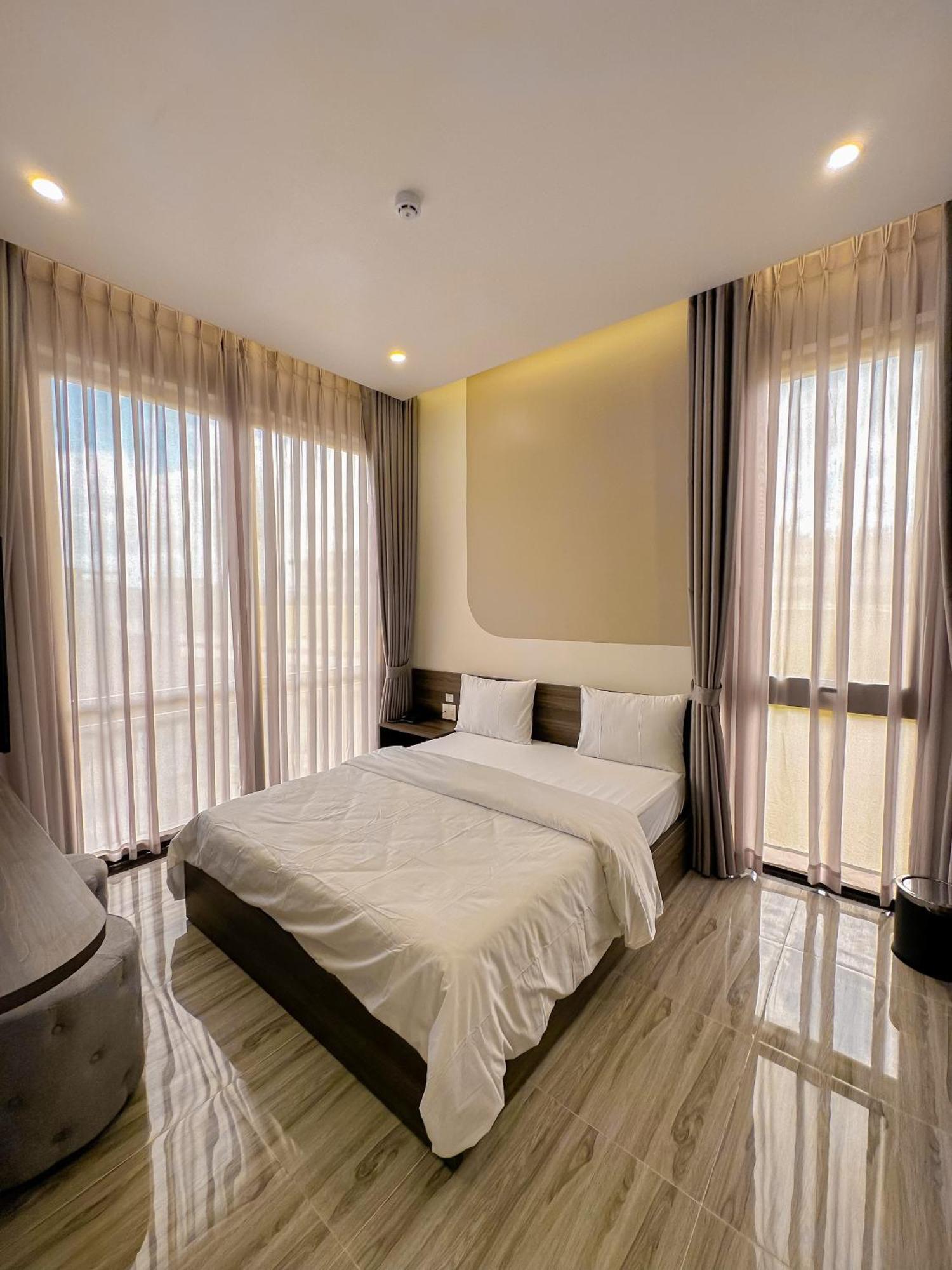 Tuyet Suong Hotel Quảng Ngãi Extérieur photo