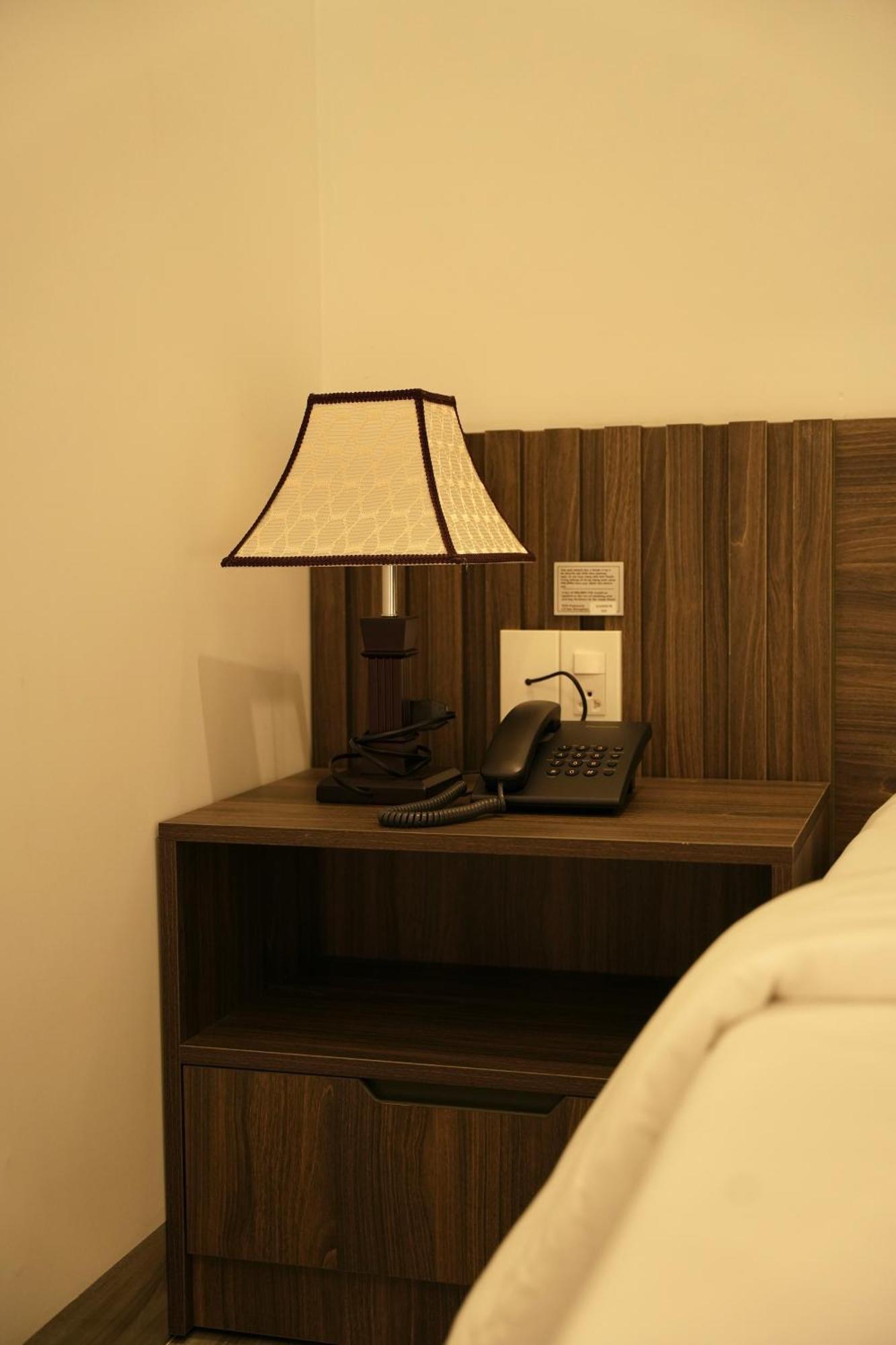 Tuyet Suong Hotel Quảng Ngãi Extérieur photo