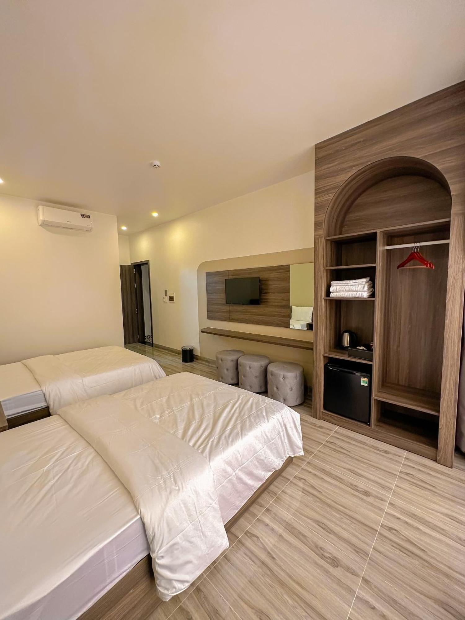 Tuyet Suong Hotel Quảng Ngãi Extérieur photo