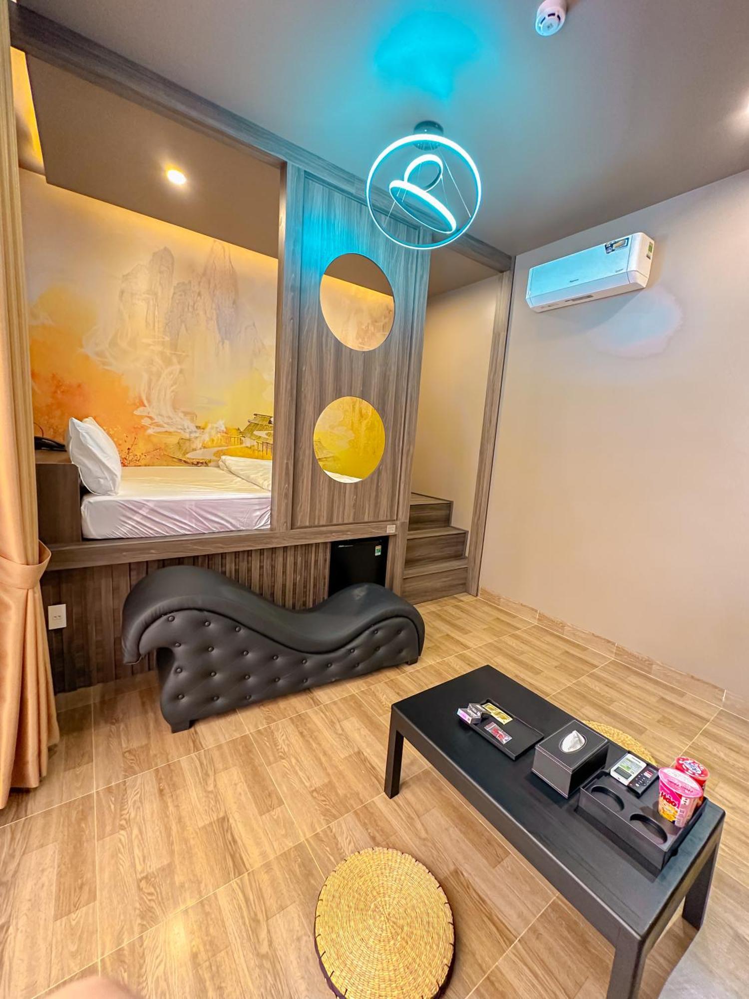 Tuyet Suong Hotel Quảng Ngãi Extérieur photo