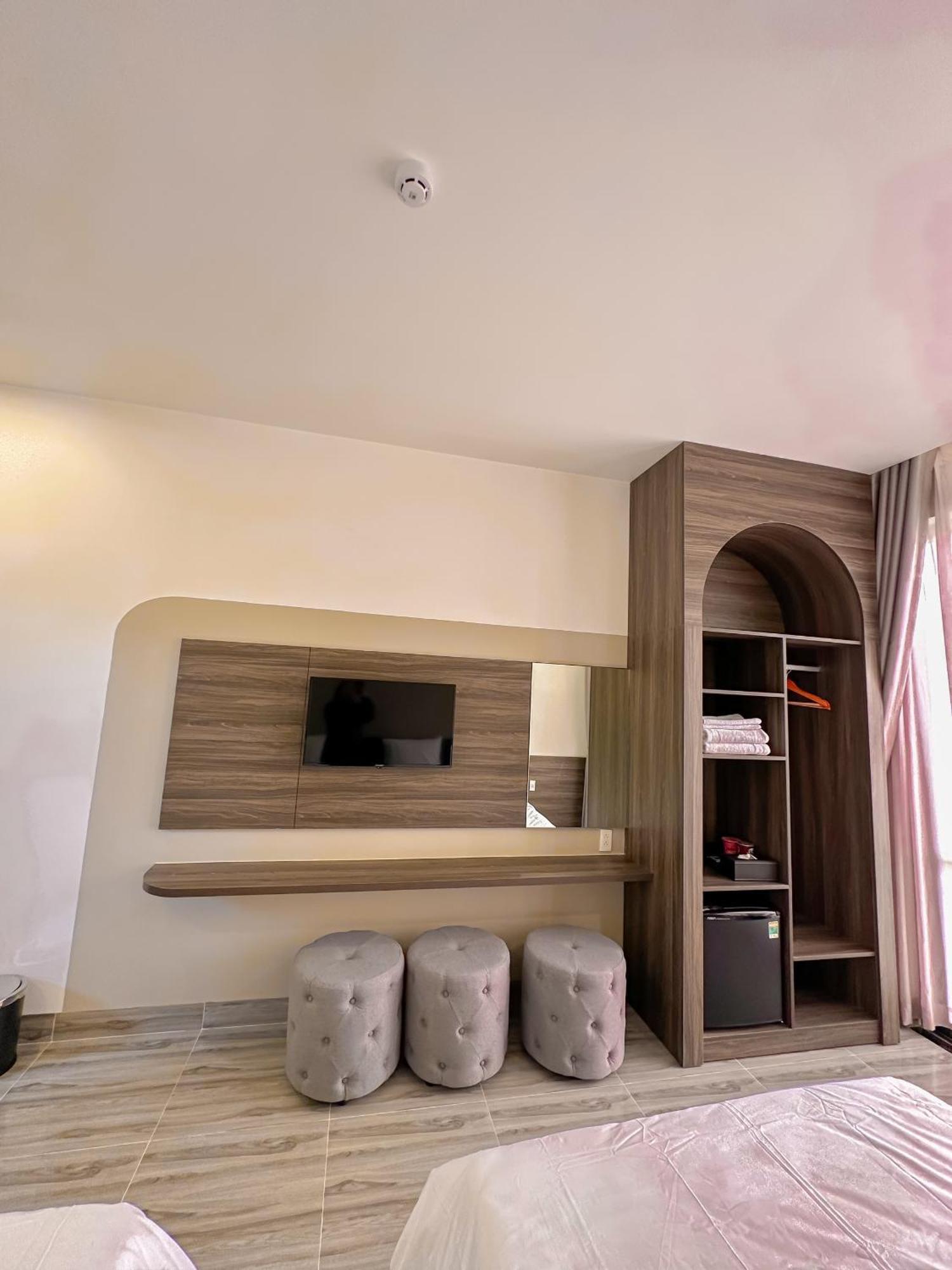 Tuyet Suong Hotel Quảng Ngãi Extérieur photo