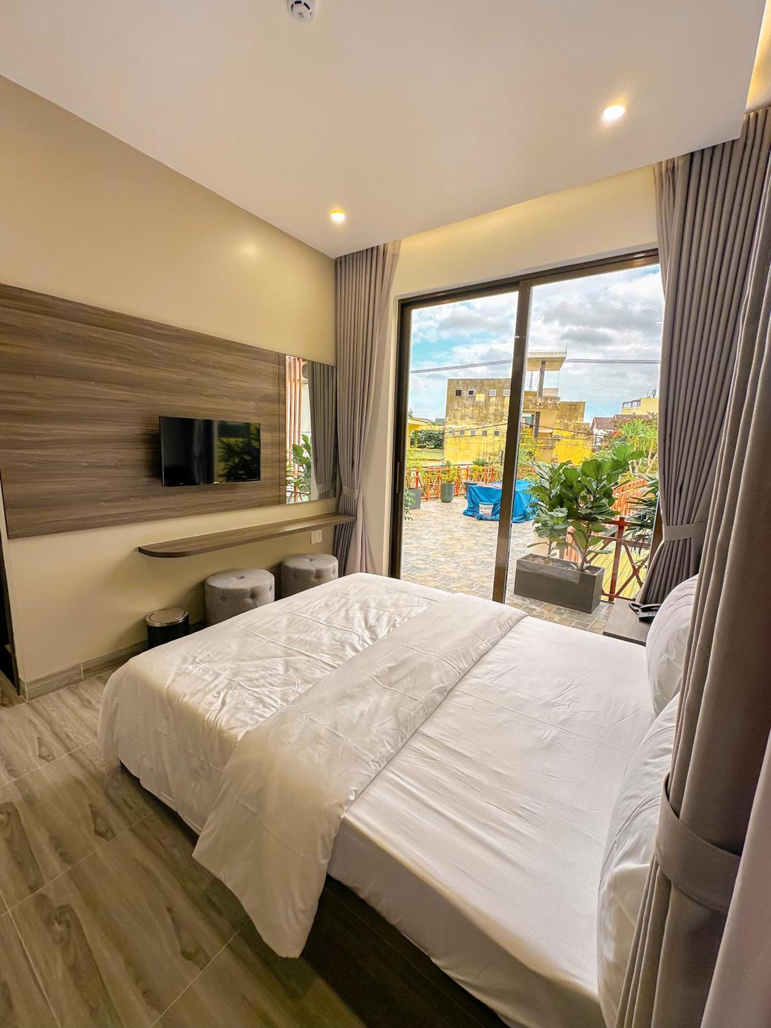 Tuyet Suong Hotel Quảng Ngãi Extérieur photo