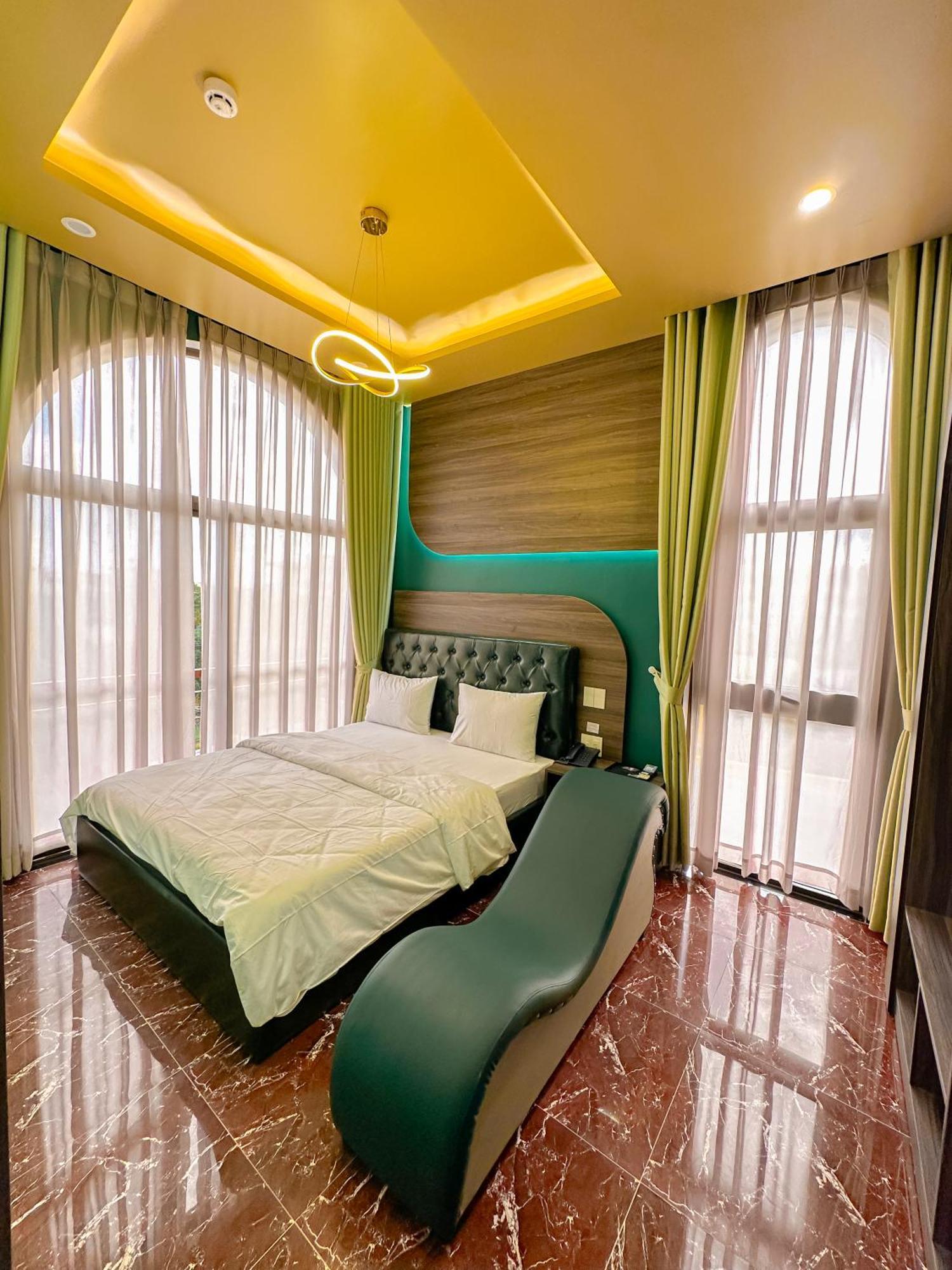 Tuyet Suong Hotel Quảng Ngãi Extérieur photo
