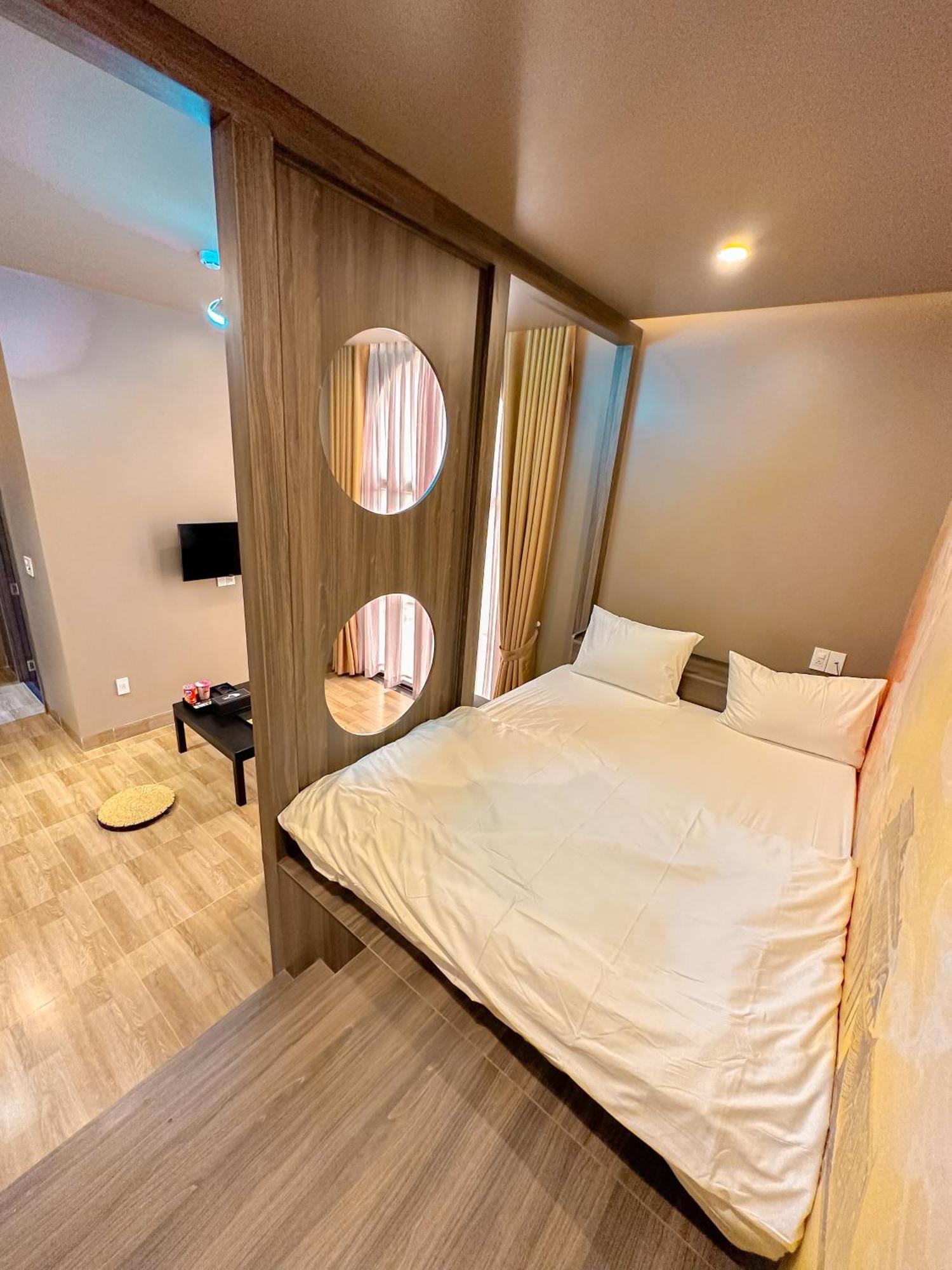 Tuyet Suong Hotel Quảng Ngãi Extérieur photo