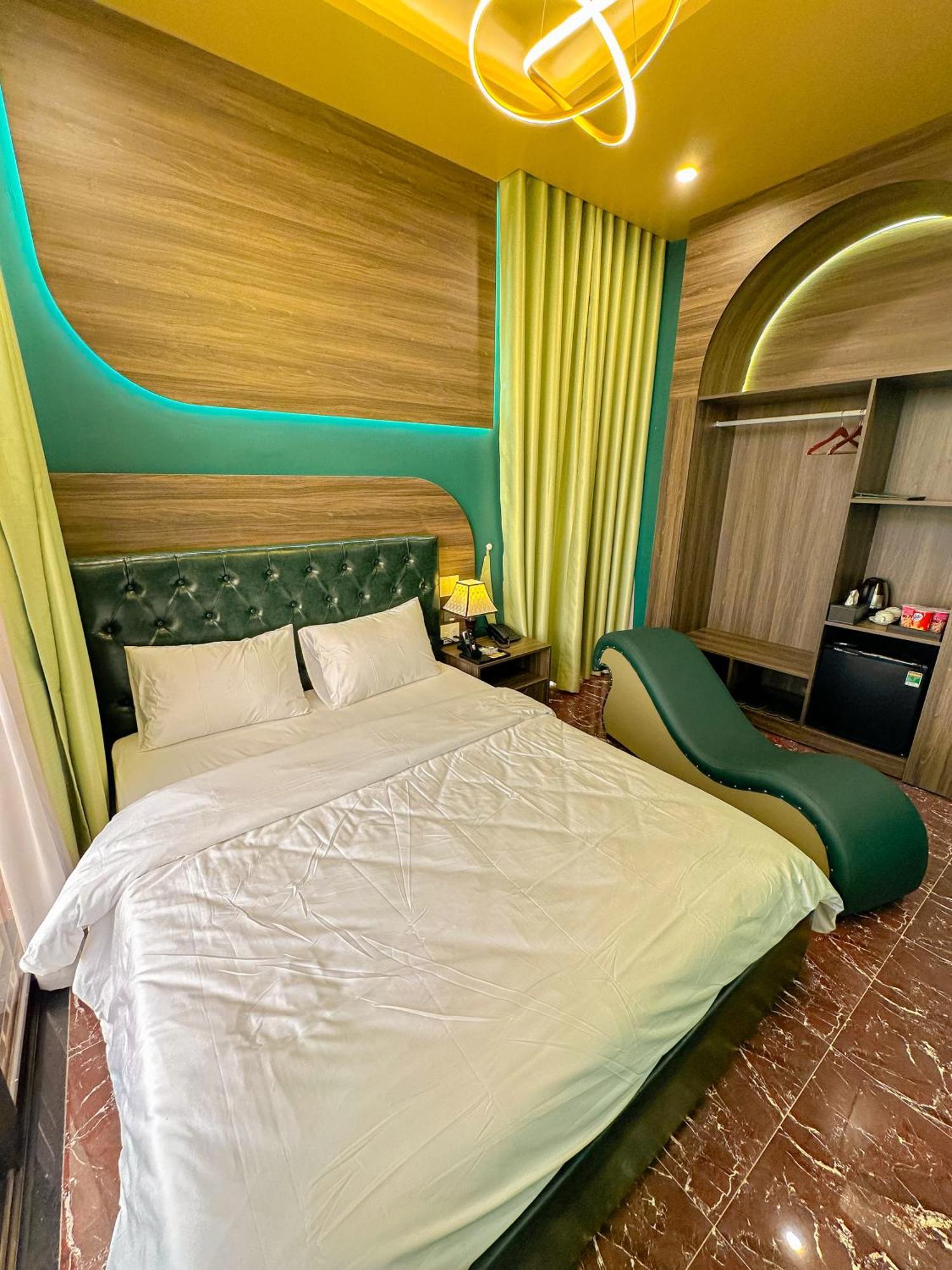 Tuyet Suong Hotel Quảng Ngãi Extérieur photo