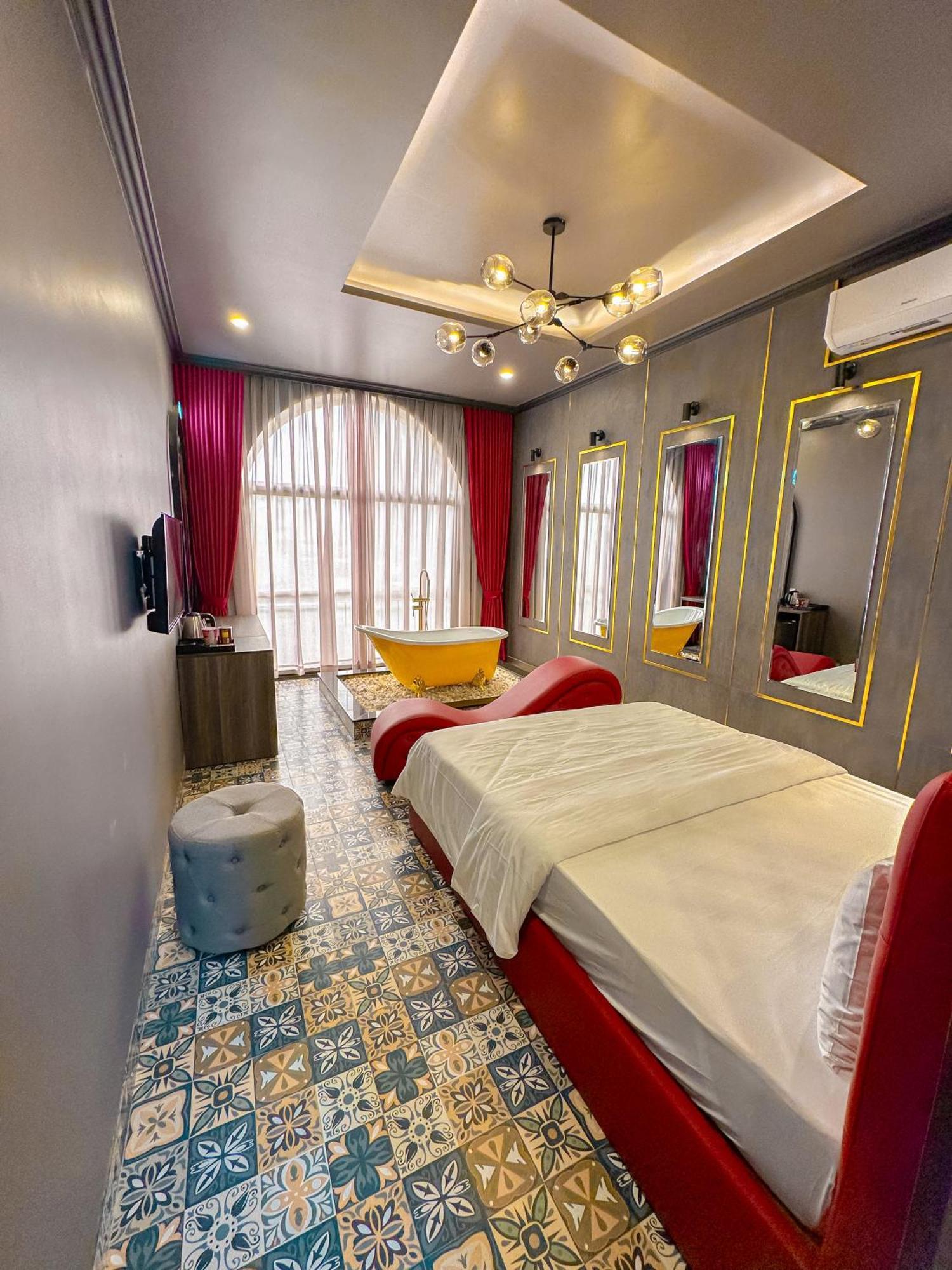 Tuyet Suong Hotel Quảng Ngãi Extérieur photo